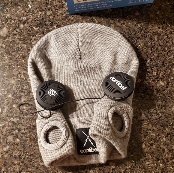 🍂PRICE DROP🍂Earebel beanie bluetooth headphones - Picture 4 of 4